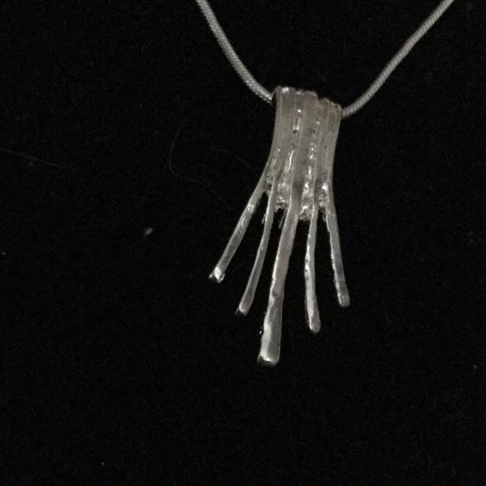 Sterling silver necklace 16 inches with charm